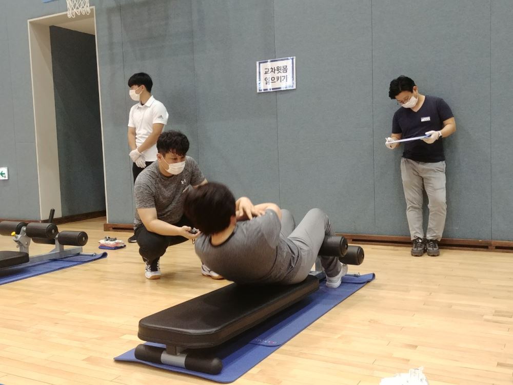external_image 그림입니다.
원본 그림의 이름: g_8ecUd018svcynbv37ap65xz_s136j5.jpg
원본 그림의 크기: 가로 1280pixel, 세로 960pixel
사진 찍은 날짜: 2020년 08월 26일 오후 9:55
카메라 제조 업체 : LG Electronics
카메라 모델 : LGM-G600K
F-스톱 : 1.8
노출 시간 : 333/10000초
IOS 감도 : 100
색 대표 : sRGB
노출 모드 : 자동
측광 모드 : 가운데